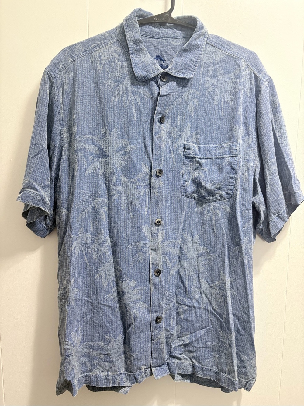 Tommy Bahama Light Blue Palm-Print Short Sleeve Button-Down Shirt